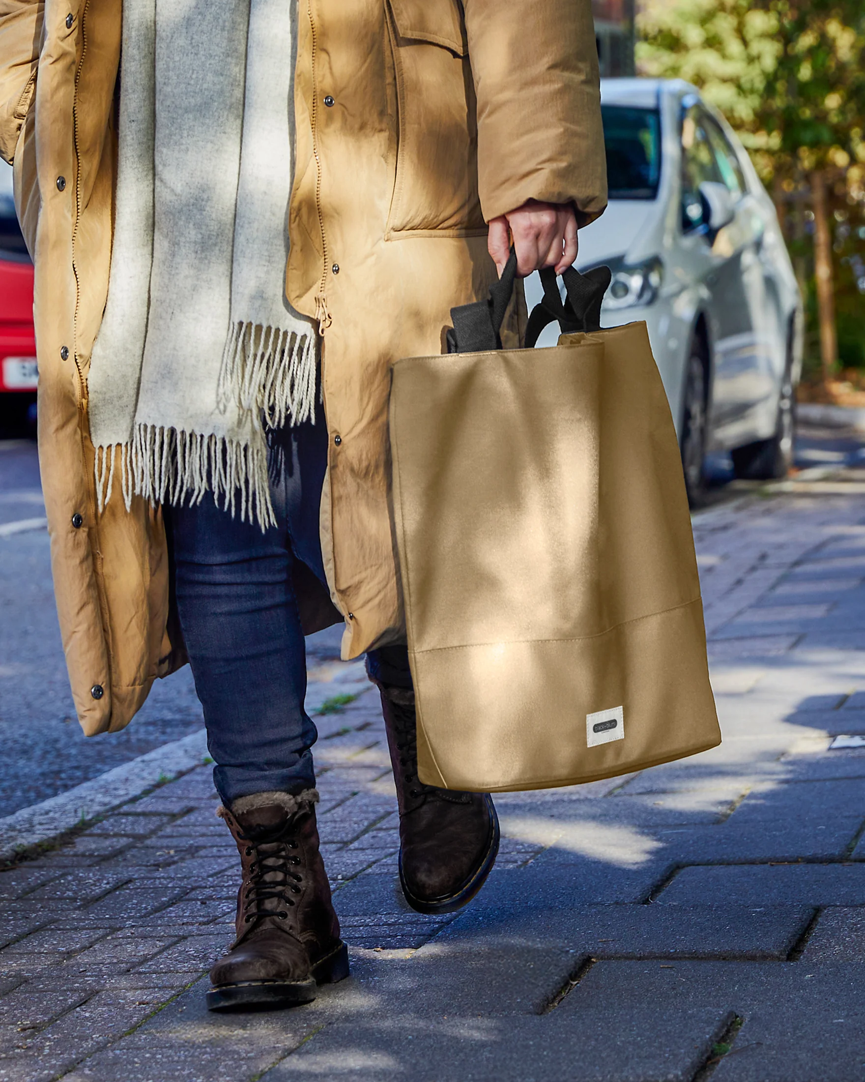 INSULATED TOTE BAG - Image 3